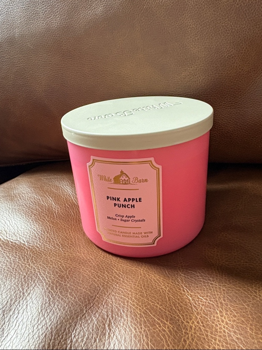 White Barn Pink Apple Punch Candle - Crisp Apple